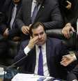 O presidente da Câmara, Rodrigo Maia (DEM-RJ), chora no plenário da Casa, em Brasília, nesta quarta-feira, 10, após ser homenageado por deputados durante a votação da reforma da Previdência  Foto: Gabriela Biló / Estadão