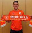 Meia Moisés deixa o Palmeiras em direção ao Shandong Luneng, da China, por cinco milhões de euros  Foto: Reprodução/Instagram/@lunengtaishan / Estadão Conteúdo