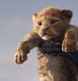 Cena clássica de "O Rei Leão", com Simba sendo erguido.  Foto: Reprodução / Disney / Estadão Conteúdo