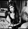 Amy Winehouse faleceu aos 27 anos em 2011.  Foto: Reprodução/Facebook