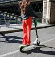 Patinetes elétricas viraram moda em metrópoles do mundo inteiro  Foto: Ansa / Ansa - Brasil
