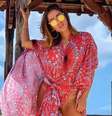 Anitta curte folga de turnê na Europa em hotel em Ibiza, na Espanha  Foto: Divulgação, Instagram / Anitta / PurePeople