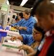Funcionários em linha de montagem de empresa em Ciudade Juarez, no México
03/06/2019
REUTERS/Jose Luis Gonzalez  Foto: Reuters