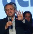 Candidato de oposição na Argentina Alberto Fernández discursa em Buenos Aires  Foto: Agustin Marcarian / Reuters