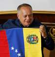 Presidente da Assembleia Constituinte na Venezuela, Diosdado Cabello, segura bandeira do pais durante sessão do órgão em Caracas
12/08/2019 REUTERS/Manaure Quintero  Foto: Reuters