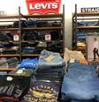 Roupas da Levis, uma das marcas signatárias do acordo 
31/07/2019
REUTERS/Mike Blake  Foto: Reuters