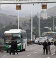 Termina sequestro de ônibus na ponte Rio-Niterói  Foto: EPA / Ansa