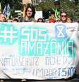 Ativistas do Extinction Rebellion e movimento Greve pelo Futuro protestaram em Berlim pela Amazônia  Foto: DW / Deutsche Welle