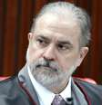Aras deve se tornar o primeiro PGR desde 2003 que não figurou na lista tríplice da ANPR  Foto: TSE / BBC News Brasil