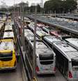 Movimentação no Terminal Parque Dom Pedro II, na região central de São Paulo, durante a greve de motoristas e cobradores de ônibus.  Foto: Ananda Migliano / O Fotográfico / Estadão Conteúdo