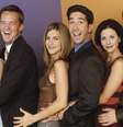 Os personagens Phoebe, Chandler, Rachel, Ross, Monica e Joey, de 'Friends'.  Foto: Warner/Divulgação / Estadão