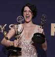 Phoebe Waller-Bridge posa com prêmios Emmy recebidos por 'Fleabag'
22/09/2019
REUTERS/Monica Almeida  Foto: Reuters