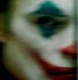 Sob a maquiagem do Coringa há um homem em profunda desordem mental  Foto: Divulgação