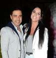 Zezé Di Camargo surpreendeu a noiva, Graciele Lacerda, com voo de helicóptero e comemoração íntima em chalé: 'À luz de vela ainda. O 'mô' preparou'  Foto: AGNews / PurePeople