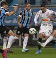 Fagner apareceu diversas vezes ao ataque (Foto: Daniel Augusto Jr. / Ag. Corinthians)  Foto: Gazeta Esportiva