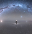 A Nasa elegeu como "foto astronômica do dia", em 22 de outubro, esta imagem da Via Láctea capturada por Jheison Huerta no Salar de Uyuni, na Bolívia  Foto: © Jheison Huerta / BBC News Brasil
