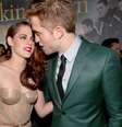 Kristen Stewart diz em entrevista que Robert Pattinson foi o seu primeiro amor  Foto: Getty Images / PureBreak