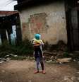 De acordo com o padrão internacional, se encaixa na linha da extrema pobreza aquele que vive com até U$ 1,90 ao dia. REUTERS/Nacho Doce - RC1EE125CC30  Foto: Reuters