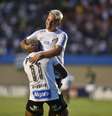 Soteldo comemora gol com Marinho.  Foto: Ivan Storti / Santos FC