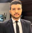 Primeiro gay assumido no 'JN', Matheus Ribeiro se diz parte da "evolução" da sociedade  Foto: Instagram / Reprodução