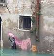 Famosa obra de Banksy em Veneza amanhece debaixo d'água  Foto: ANSA / Ansa - Brasil