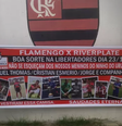 Familiares de Samuel Thomas Rosa protestaram em frente ao Ninho do Urubu (Foto: Arquivo pessoal)  Foto: Gazeta Esportiva