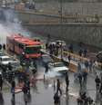 Pessoas protestam contra aumento nos preços de combustíveis em uma rodovia em Teerã, Irã
16/11/2019
Nazanin Tabatabaee/WANA (West Asia News Agency) via REUTERS  Foto: Reuters