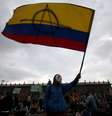 Manifestante com bandeira protesta na Plaza de Bolívar, em Bogotá
24/11/2019 REUTERS/Luisa Gonzalez   Foto: Reuters