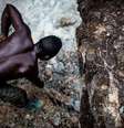 Mineração artesanal é meio de vida para muitos na República Democrática do Congo  Foto: Getty Images / BBC News Brasil