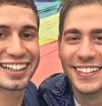 Pedro Figueiredo e Erick Rianelli na Parada Gay do Rio: sem medo de viver o amor e enfrentar os homofóbicos  Foto: Instagram / Reprodução