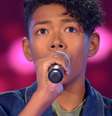 Kauê Penna foi o último a se apresentar na etapa de audições às cegas do 'The Voice Kids' e emocionou os jurados.  Foto: Reprodução 'The Voice Kids' (2020)/TV Globo / Estadão