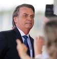Presidente Jair Bolsonaro posa para fotos ao deixar Palácio da Alvorada
12/12/2019 REUTERS/Adriano Machado  Foto: Reuters