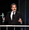 Joaquin Phoenix faz homenagem a Heath Ledger durante discurso do SAG Awards  Foto: Reuters
