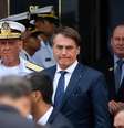 O presidente Jair Bolsonaro durante evento no 1º Distrito Naval, no Rio, onde almoçou com almirantes  Foto: Fernando Frazão/Agência Brasil / Estadão Conteúdo