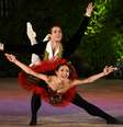Bailarinos durante 28ª edição de Competição Internacional de Balé em Varna, na Bulgária
27/07/2018 REUTERS/Petko Momchilov  Foto: Reuters