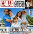 Gugu e Rose posaram várias vezes com os filhos para a revista Caras: a família perfeita se desfez  Foto: Reprodução