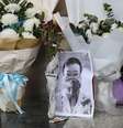 Memorial para Li Wenliang, médico chinês que alertou sobre coronavírus antes de surto ser oficialmente reconhecido 
01/02/2020
REUTERS/Stringer  Foto: Reuters