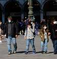 Turistas usam máscaras na Praça de São Marcos, em Veneza, na Itália
27/02/2020
REUTERS/Manuel Silvestri  Foto: Reuters