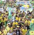 Manifestação pró-Bolsonaro em outubro de 2018, em Brasília, durante a campanha do segundo turno das eleições de 2018  Foto: José Cruz/Agência Brasil / Estadão Conteúdo