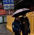 Pessoas usando máscaras de proteção em Wuhan, na China
28/02/2020 REUTERS/Stringer   Foto: Reuters