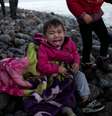 Criança chora em meio a imigrantes do Afeganistão que chegam a ilha grega
02/03/2020
REUTERS/Alkis Konstantinidis  Foto: Reuters
