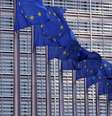 Bandeiras da União Europeia se movimentam do lado de fora da Comissão Europeia em Bruxelas, Bélgica
19/02/2020
REUTERS/Yves Herman  Foto: Reuters