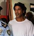 Defesa de Ronaldinho apresentou um recurso solicitando que ele fique em prisão domiciliar  Foto: EPA / Ansa
