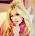Avril Lavigne lamenta cancelamento de turne europeia  Foto: O Fuxico
