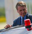 Jair Bolsonaro deixa Palácio da Alvorada 16/3/2020 REUTERS/Adriano Machado  Foto: Reuters