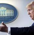 Presidente americano tem pressionado pesquisadores e foi acusado de tentar cooptar para os EUA uma das produtoras de vacina da Alemanha  Foto: KEVIN DIETSCH/EPA / BBC News Brasil