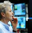 Operadora trabalha na Bolsa de Valores de Frankfurt, na Alemanha
12/03/2020
REUTERS/Ralph Orlowski  Foto: Reuters