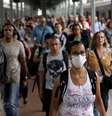 Mulher usa máscara de proteção na Central do Brasil, no centro do Rio
17/03/2020
REUTERS/Ricardo Moraes  Foto: Reuters