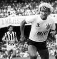 Biro-Biro fez um gol de canela e classificou o Corinthians para a final do Paulista de 79  Foto: Reprodução