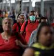 Passageiros caminham em plataforma de trem da Central do Brasil, no Rio de Janeiro
17/03/2020
REUTERS/Ricardo Moraes  Foto: Reuters